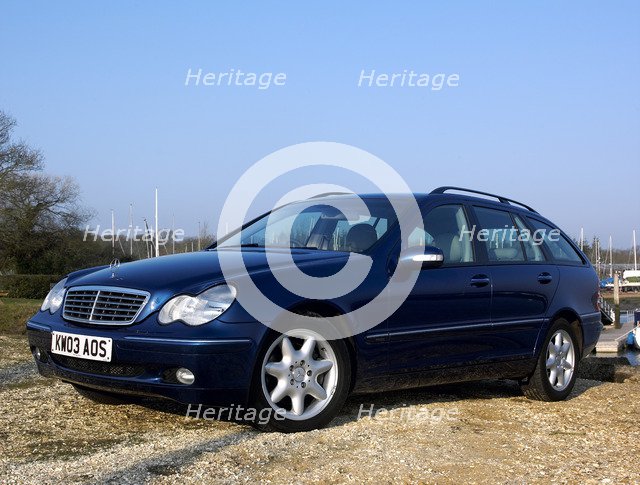 2003 Mercedes Benz C270 Estate. Artist: Unknown.