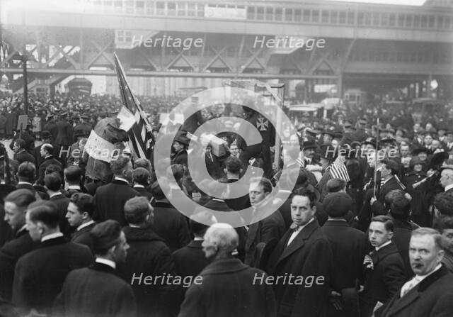 Peace Hurrah, 11 Nov 1918. Creator: Bain News Service.