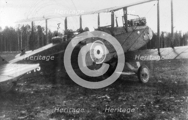 The first DH9 aircraft to take off from Obozerskaya airfield carrying M Bombs, 27 August 1919. Creator: Unknown.