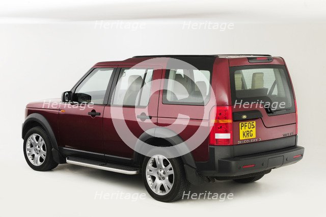 2005 Land Rover Discovery 3 Artist: Unknown.