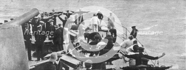 ''La fin de L' "Emden"; La captivite du personnel de "Emden" a bord du "Sydney"', 1914. Creator: Unknown.