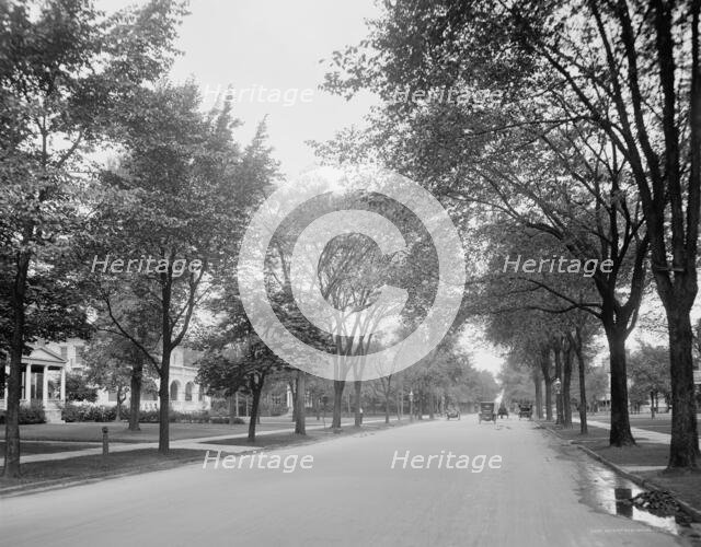 Delaware Avenue, Buffalo, N.Y., c.between 1910 and 1920. Creator: Unknown.