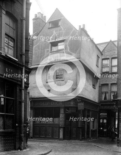 Dick Whittington Inn, Cloth Fair, London, 1913. Artist: Anon