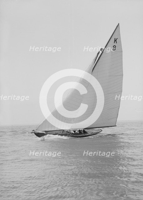 The 7 Metre yacht 'Pinaster' (K8), 1914. Creator: Kirk & Sons of Cowes.