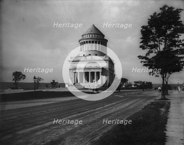 Grant's Tomb, New York, c1901. Creator: Unknown.