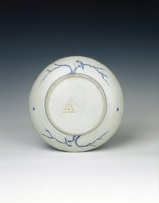 Kraak dish with birds on bare branches, Ming dynasty, China, c1580-1600. Artist: Unknown