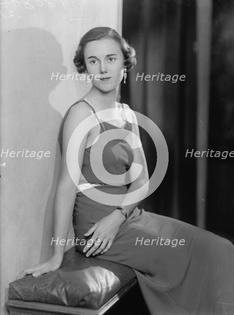 Florence Asher - Portrait, 1933. Creator: Harris & Ewing.