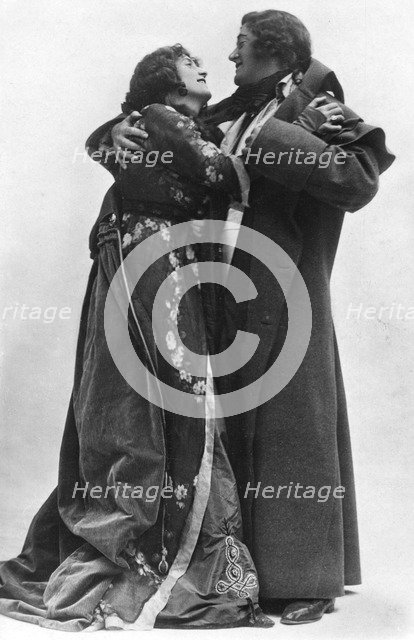 Julia Neilson and Fred Terry in The Scarlet Pimpernel, c1905.Artist: Ellis & Walery