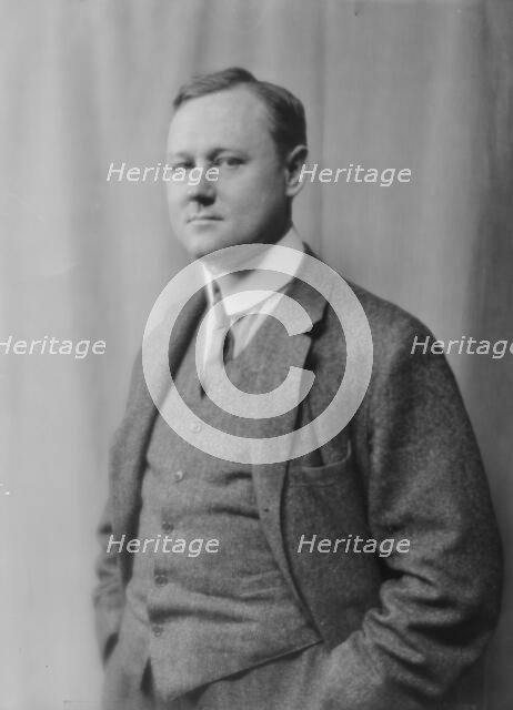 Irwin, Wallace, Mr., portrait photograph, 1916 Jan. 7. Creator: Arnold Genthe.