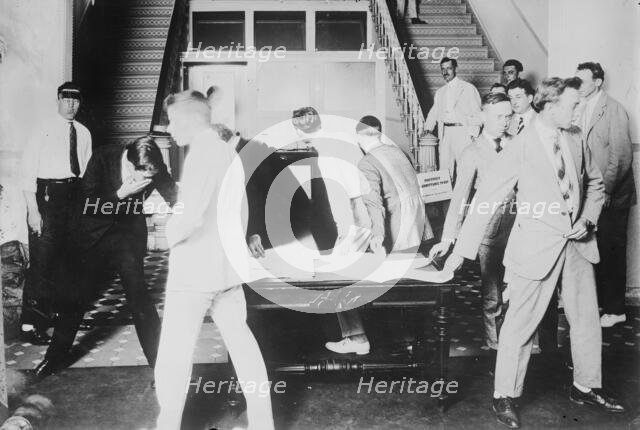 Reporters & crop report, between c1915 and c1920. Creator: Bain News Service.