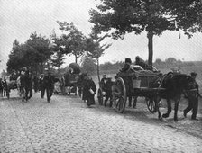 'Devant l'envahisseur; Les habitants des campagnes belges fuient sur les routes', 1914. Creator: Unknown.