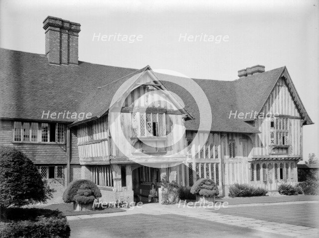 Great Dixter, Northiam, East Sussex, 1930. Artist: Nathaniel Lloyd