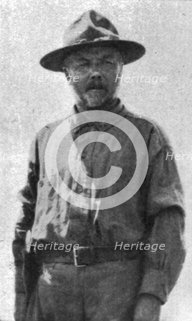 ''Etats-Unis et Mexique; Le general Pershing et son etat-major', 1916. Creator: Unknown.