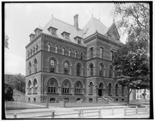 Peabody Museum, Yale College, between 1900 and 1906. Creator: Unknown.