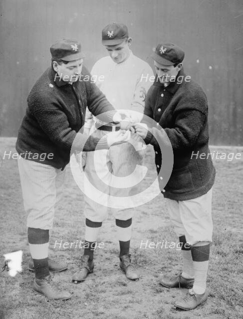 Washburn with Rube Marquard & Mike Donlin, New York, NL (baseball), 1911. Creator: Bain News Service.