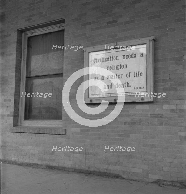 In Calipatria, California, where thousands of refugees congregate, 1937. Creator: Dorothea Lange.
