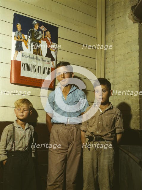 Rural school children, San Augustine County, Texas, 1943. Creator: John Vachon.