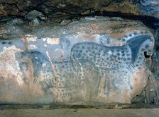 Paintings Hall (Pech-Merle Cave), Painting of two contemporary horses overlapped, they are shown …