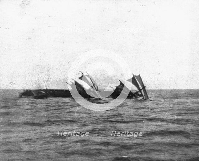 'Les sous-marins allemands a l'Oeuvre; Deux phases de l'agonie d'un voiler', 1918. Creator: Unknown.