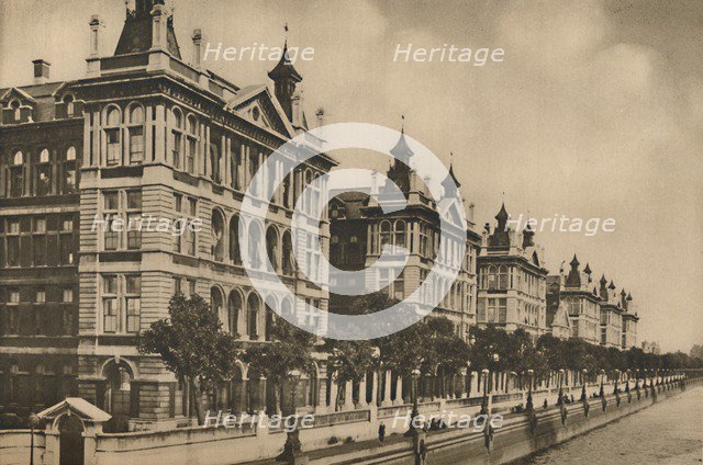 'St. Thomas Hospital Removed from Southwark After Nearly 800 Years', c1935. Creator: Unknown.