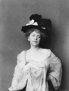 Alice Pike Barney, half-length portrait, facing front, between c1890 and 1910. Creator: Frances Benjamin Johnston.