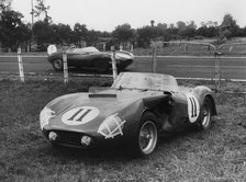 1955 Le Mans, Hawthorn's Jaguar D type passes de Portago's stricken Ferrari. Creator: Unknown.