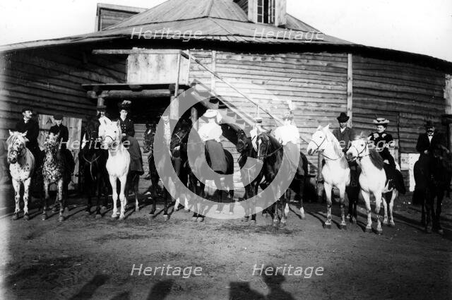 Circus (Strukova), 1900. Creator: LI Vonago.