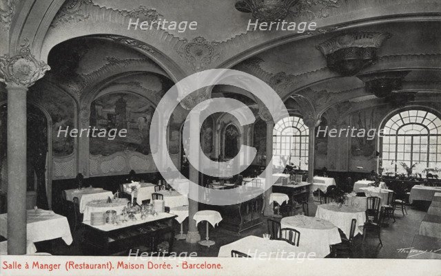 Dining room of the Restaurant Maison Dorée in Barcelona, ??1915 photograph, postcard.