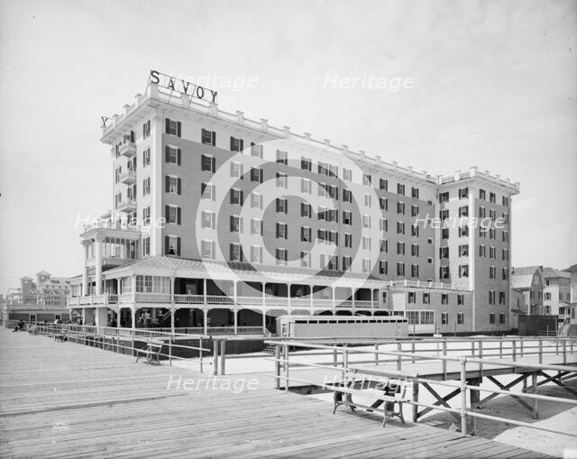 Savoy Hotel, Atlantic City, N.J., between 1900 and 1905. Creator: Unknown.