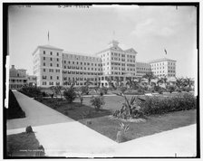 Colonial Hotel, Nassau, Bahama Isl'ds., 1901. Creator: William H. Jackson.