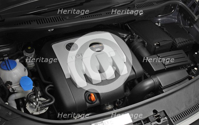 2009 Volkswagen Touran Tdi Artist: Unknown.