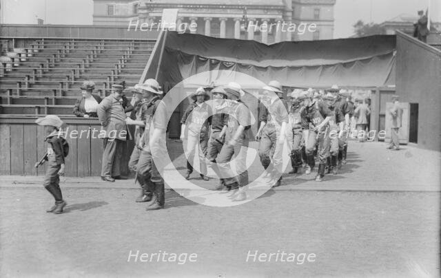 Columbia Class of 1910, between c1915 and c1920. Creator: Bain News Service.