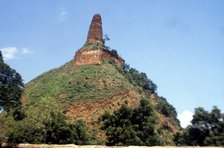 Stupa, Buddhist shrine, Abeygyriya, Sri Lanka. Artist: Unknown