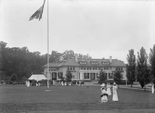 Columbia Country Club, 1917. Creator: Harris & Ewing.