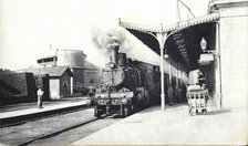 Train in the Girona station MZA, 1910.