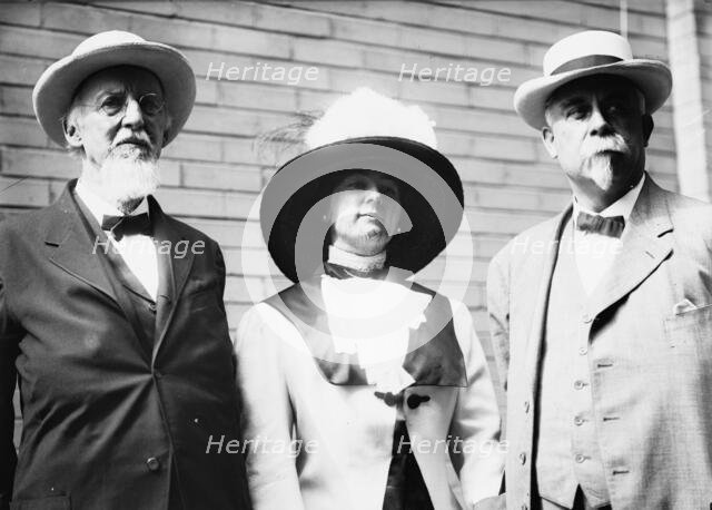 Democratic National Convention - Ex-Senator Francis B. Cockerell, Mrs. E.B. Cockerell..., 1912. Creator: Harris & Ewing.
