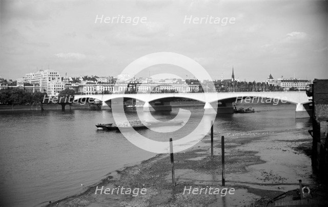 The River Thames and Waterloo Bridge, London, c1945-c1965. Artist: SW Rawlings