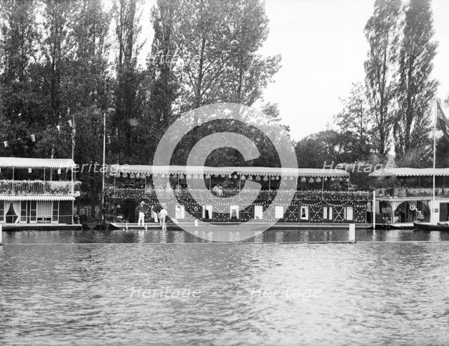 Houseboats moored on the River Thames, Henley-on-Thames, Oxfordshire Artist: Henry Taunt