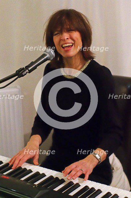 Eileen Hunter, Da Peppino, Horley, Surrey, 2013. Artist: Brian O'Connor.