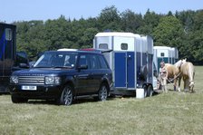 Range Rover with horse box at 2006 New Forest Show. Creator: Unknown.