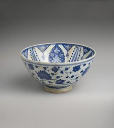 Bowl with Variation of 'Baba Nakkas' Design, Turkey, ca. 1500-1525. Creator: Unknown.