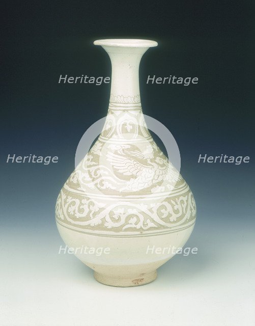 Cizhou type sgraffito yuhuchun vase, early Yuan dynasty, China, late 13th-early 14th century. Artist: Unknown