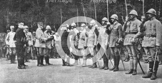 'La bataille de la Somme; M. Poincare decore des officiers de la 10e armee, commandee par..., 1916. Creator: Unknown.