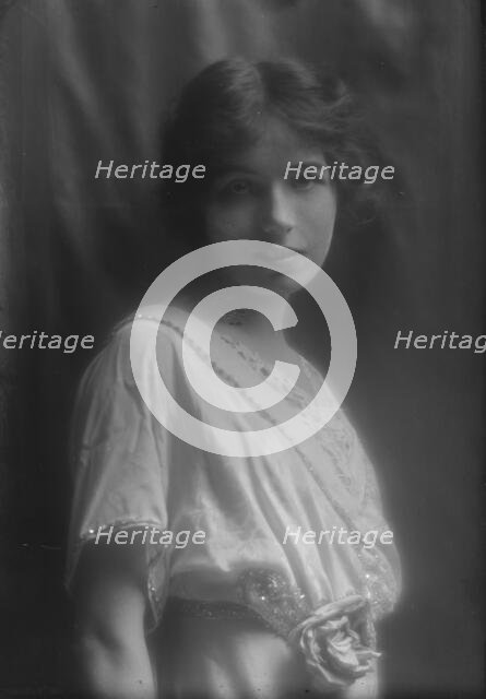 Blair, Sophia, Miss, portrait photograph, 1912 July 5. Creator: Arnold Genthe.