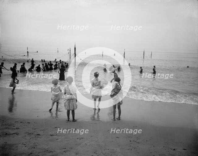 On the beach, between 1900 and 1910. Creator: Unknown.