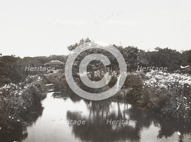 "Grey-Croft," Stephen Swete Cummins house, Huntting Lane, East Hampton, New York, 1913. Creator: Frances Benjamin Johnston.