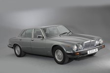 1987 Jaguar XJ12 Sovereign Artist: Unknown.