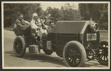 Group portrait in car, 1915-1925. Creator: Fédèle Azari.