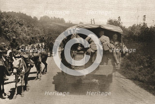 'Dans le bataille; des chasseurs d'Afrique, revenant des combats livres au Sud des Dames..., 1918. Creator: Unknown.