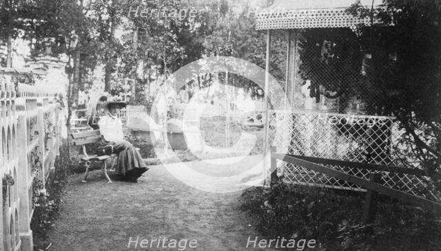Mikhail Alekseevich Pavlov's Sister, Maria. Tsarskoe Selo, Kazan Cemetery, 1905. Creator: Unknown.